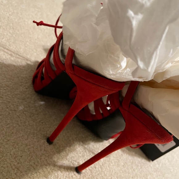 Red Giuseppe Gorgeous tie up heels!! - Picture 3 of 6